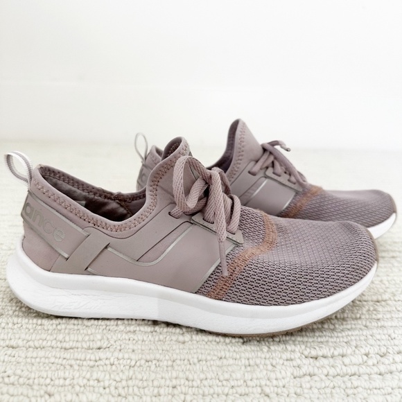 NEW BALANCE FuelCore Nergize Sport V1 Women’s 7 Sneakers Running Cross Trainers - Picture 1 of 7